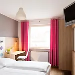 Hotel 1st Creatif Elephant