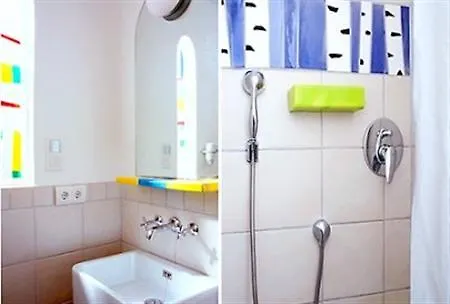 מלון 1st Creatif Elephant 3*