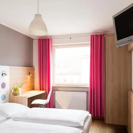 Hotel 1st Creatif Elephant