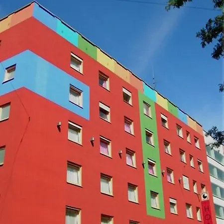 1st Creatif Elephant 3* München