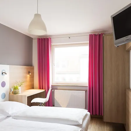 1st Creatif Elephant München