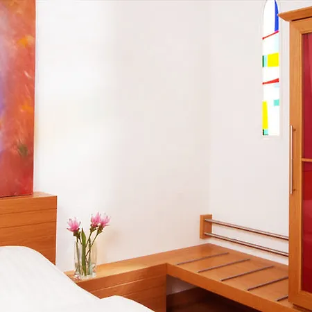 Hotel 1st Creatif Elephant