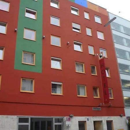 1st Creatif Elephant