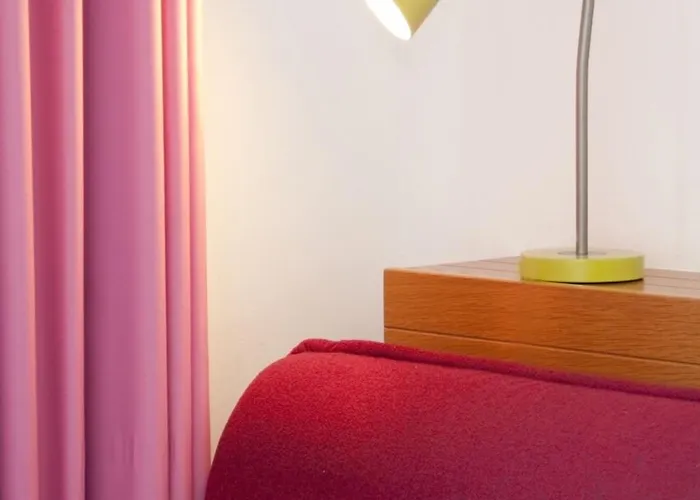 1st Creatif Elephant Hotel