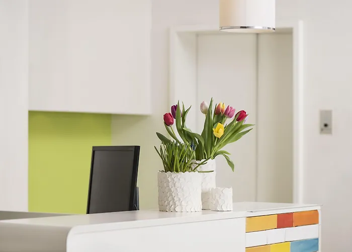 1st Creatif Elephant Hotel