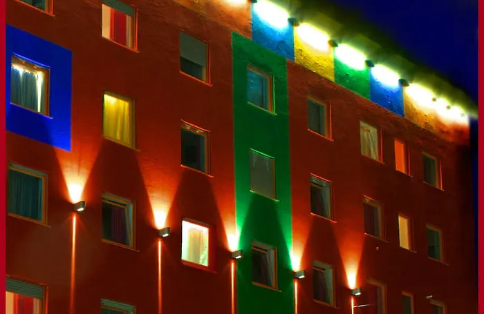 1st Creatif Elephant 3* Munich