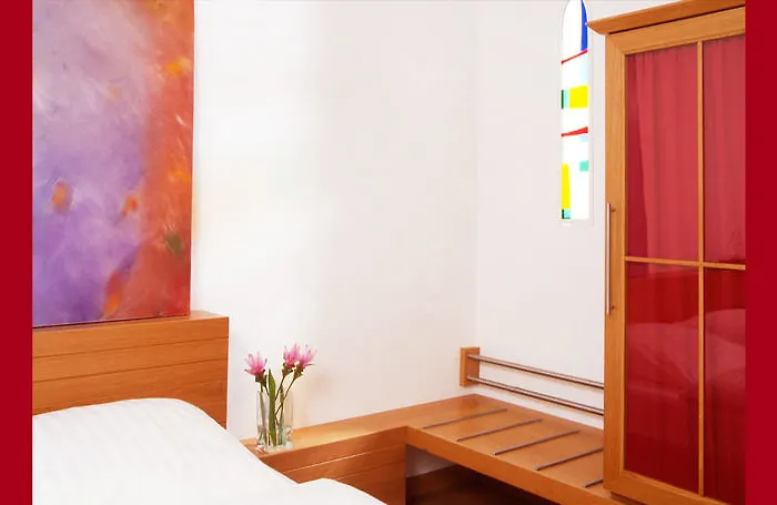 Hotel 1st Creatif Elephant