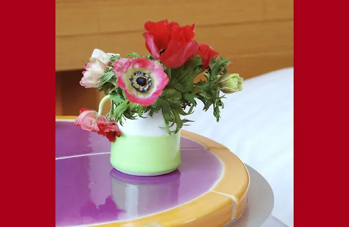 1st Creatif Elephant Hotel