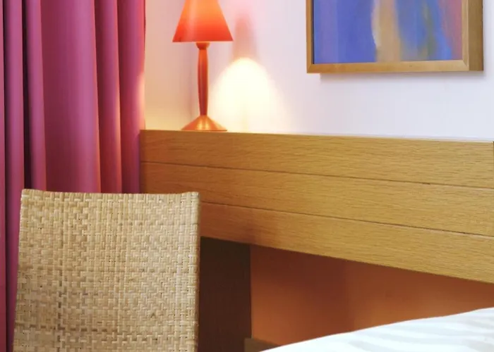 1st Creatif Elephant